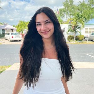 Meet your Posher, Aïda
